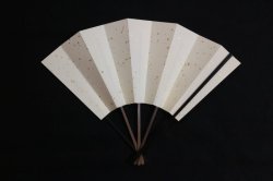 画像2: 手描き　兜図　（ごま竹扇子立・紙箱入）