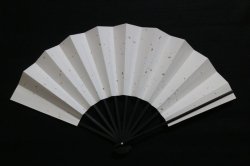 画像2: 紅白梅図　（ごま竹扇子立・紙箱入）